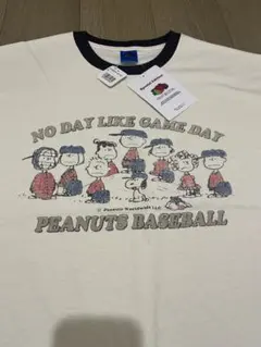 新品！Fruit of the Loom スヌーピー Tシャツのサムネイル