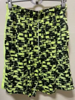 NIKE DRI-FIT ネオンイエロー モザイク グラフィック ハーフパンツのサムネイル