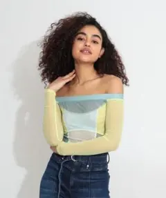 ゲス GUESS オフショルダー シアーシャツ グリーン 透け感 カットソーのサムネイル