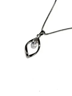 リーフデザイン ネックレス クリスタル付き