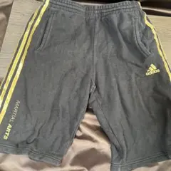 adidas スウェット生地 黒金 ハーフパンツ 黒 M ゴールドライン 短パン