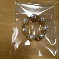 新品・リーフモチーフ パールブローチ ゴールド