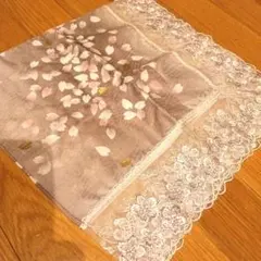 宇野千代桜　レースハンカチ 大判サイズ　新品未使用　シルバーグレー