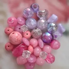 ピンクと紫 アクリルビーズまとめ売り