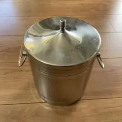 Item thumbnail for item 9e990459-4b20-4874-974a-e6a7074c940e