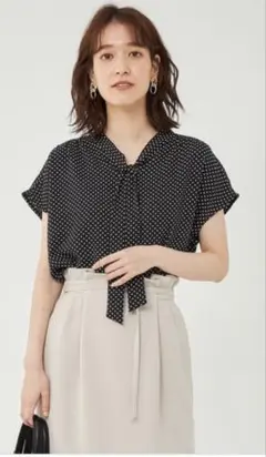 新品 green label relaxing 半袖ブラウス ブラック・ドット