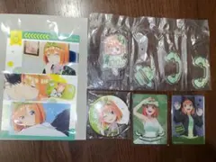 五等分の花嫁 四葉 カード ポストカード 缶バッジ ゆらゆらアクリルスタンド
