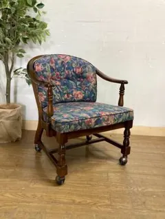 ちゃちゃちゃ様専用☆管183☆カリモク☆コロニアル☆アームチェアー☆キャスター付