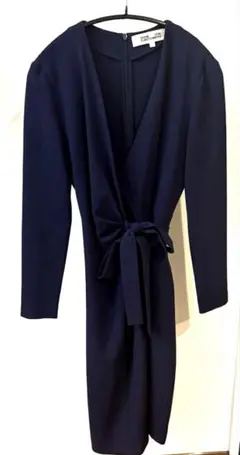 【美品】ダイアンフォンファステンバーグ 濃紺ラップワンピース 0