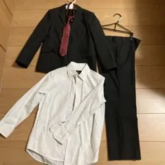 130 コムサ　スーツ・白シャツ・ネクタイセット　入学式　背広　黒系　男の子