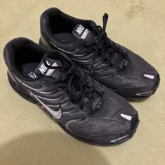 【美品】NIKE TORCH 4 スニーカー ブラック