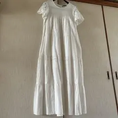ZARA ホワイト エンブロイダリー ワンピース