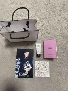 <値下げ交渉可>CHANEL N°1 DE CHANEL トライアルセット