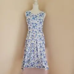 ティアクラッセビンテージ とても素敵な水色 花柄ワンピース