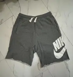 NIKE グレー ハーフパンツ キッズL