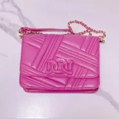 DIANA ピンク キルティングショルダーバッグ