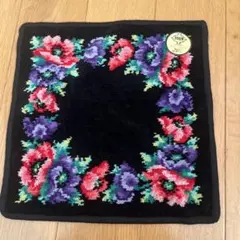 新品　FEILER 花柄 ハンカチ 約25cm