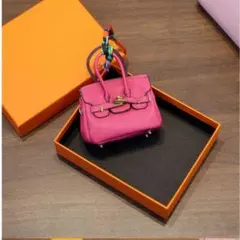 Item thumbnail for item 15566aad-7c43-43d0-898b-c83e1d740139