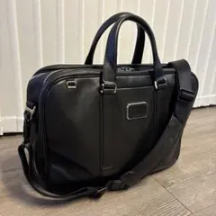 レア美品 TUMI 本革 ビジネスバッグ 黒 ショルダーストラップ付き