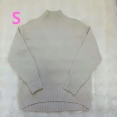 ☆GUハイネック ニットセーター☆オフホワイト