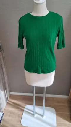 グリーン　カットソー