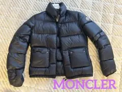 【美品】MONCLER ダウンジャケット ブラック 国内正規品 人気モデル！