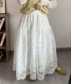 未使用品　総レース ロングスカート ホワイトのサムネイル
