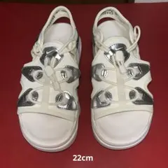NIKE AIR MAX KOKOサンダル ホワイト シルバーのサムネイル