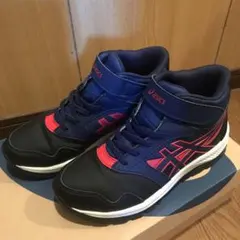 お値下げ中！asics レーザービームスノトレ22.5cm