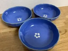 青い花模様のボウル3個セット