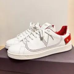 VALENTINO GARAVANI ヴァレンティノ　スニーカー　箱付き袋付きのサムネイル