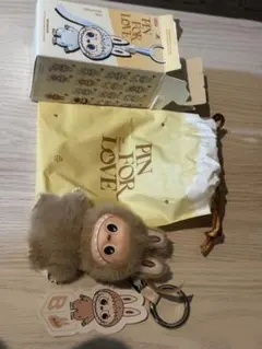 PIN FOR LOVE 【 B 】イニシャル アルファベット ミニラブブ