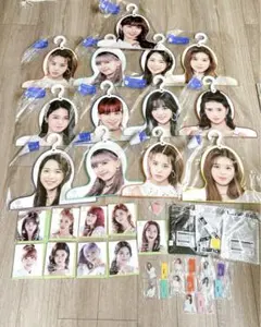 NiziU ニジュー　ローソン1番くじ　KPOP ハンガー　バッグ　アクスタ