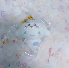 ちいかわ×サンリオ　シークレットフロッキーマスコットチャーム　シナモン