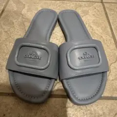 【最終値下げ】COACH フラットサンダル 水色　サイズ7