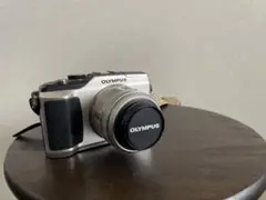 【OLYMPUS】ミラーレス一眼カメラ一式｜カメラ初心者入門用に最適のサムネイル