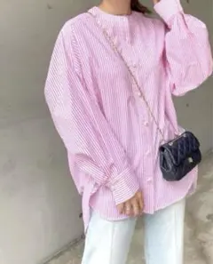 DOUDOU パールボタン ストライプオーバーサイズ シャツ ピンクのサムネイル