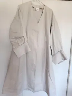 最終値下げ　ELIN ベージュ ノーカラー コート　ゆったり着れます