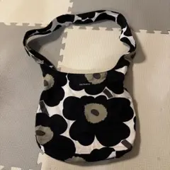 Item thumbnail for item e630bdbc-8ed4-4d8f-b728-809f6760256f