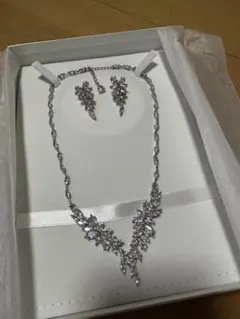 リーフ　ジルコニアネックレス&イヤリングセット シルバー　結婚式　アクセサリー