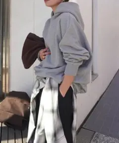 新品未使用タグ付♡ CREDONA 【THE C】 HOODIE/フーディー