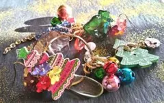 飾る樂しみ♪ クリエイティブ！其々のX'masツリーピアス ゴールド