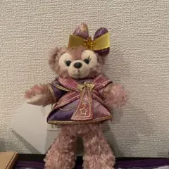 ダッフィー&フレンズ　ディズニーリゾート40周年　シェリーメイぬいぐるみバッジ