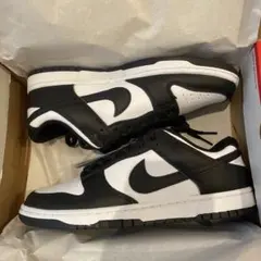 【新品未使用　28】ナイキ　ダンク　ロー　レトロ　パンダ