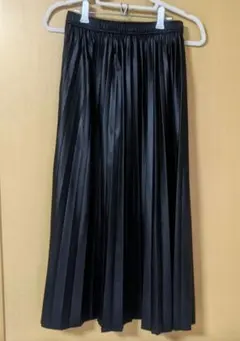 niko and ニコアンド☆レザーライクプリーツスカート