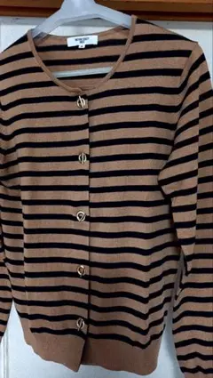 ナチュラルビューティーベーシックニット