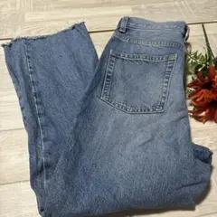 GU ストレートデニム ライトブルー フリンジ仕上げ