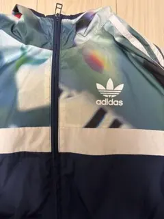 値下げ　adidas originals カモ柄ナイロンジャケット ネイビー