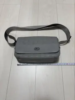 ラコステ　ショルダーバッグ グレー　カバン　LACOSTE