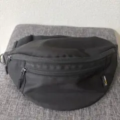 Relume ボディバッグ　黒
